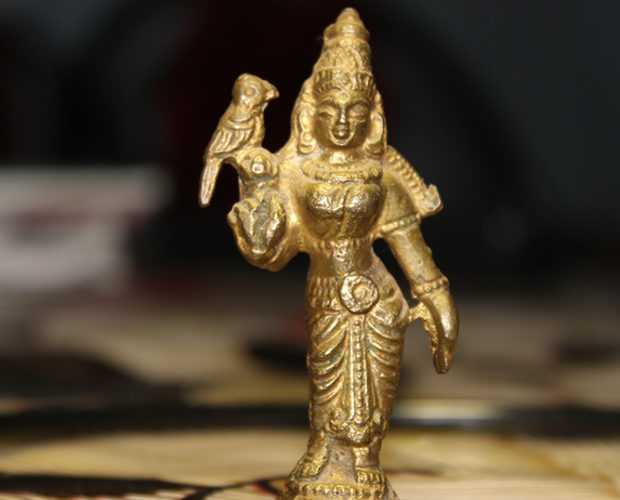 Meenakshi, la diosa guerrera que ganó el trono y el amor de Shiva - Estatuilla