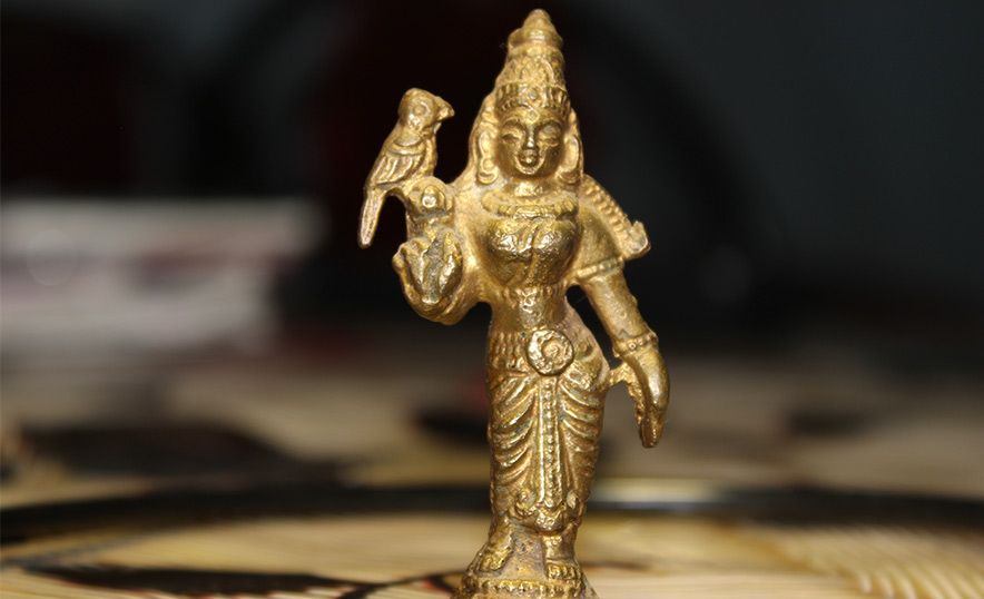 Meenakshi, la diosa guerrera que ganó el trono y el amor de Shiva - Estatuilla